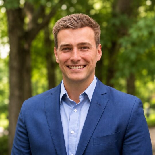 Dr. Alex Major, DDS